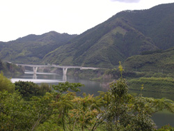 苫田大橋